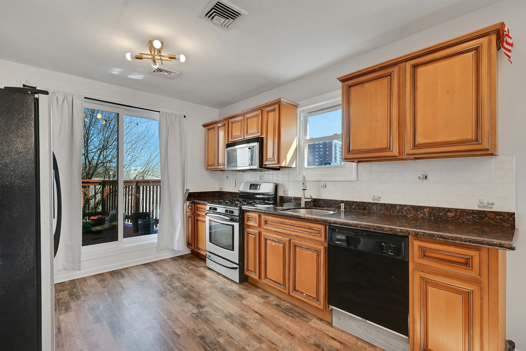 30 Columbia Terrace Apt 2